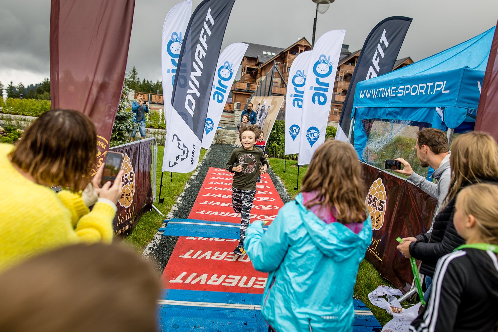 niezwykle-wymagajacy-triathlon-99343