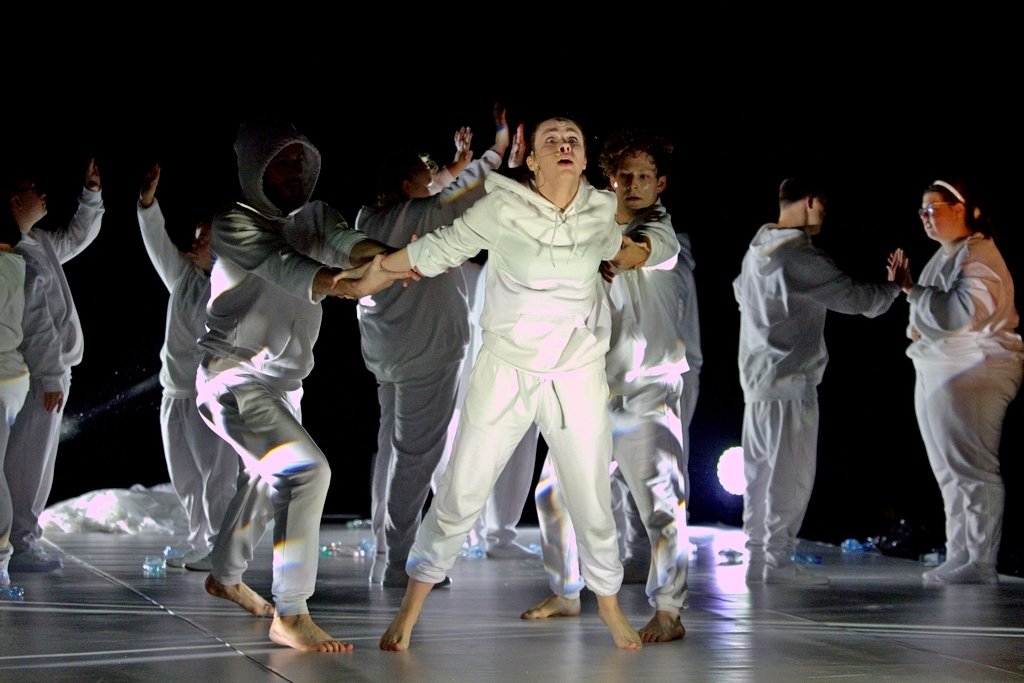 niezwyky-spektakl-i-koncert-99372