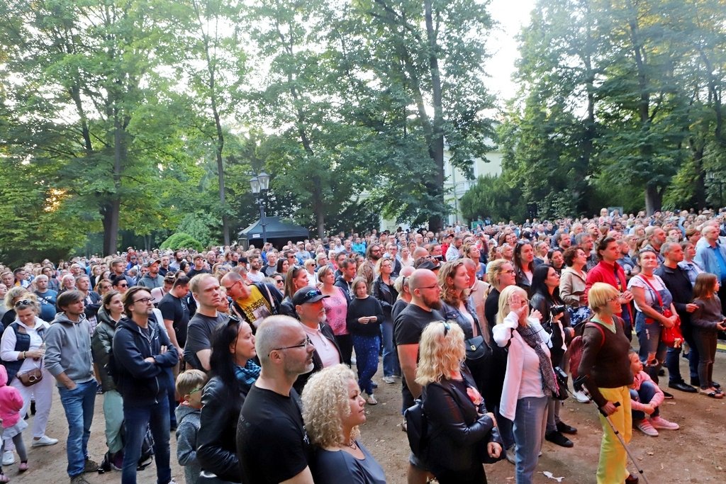 jeleniogorzanie-tesknili-za-koncertami-gwiazd-99414