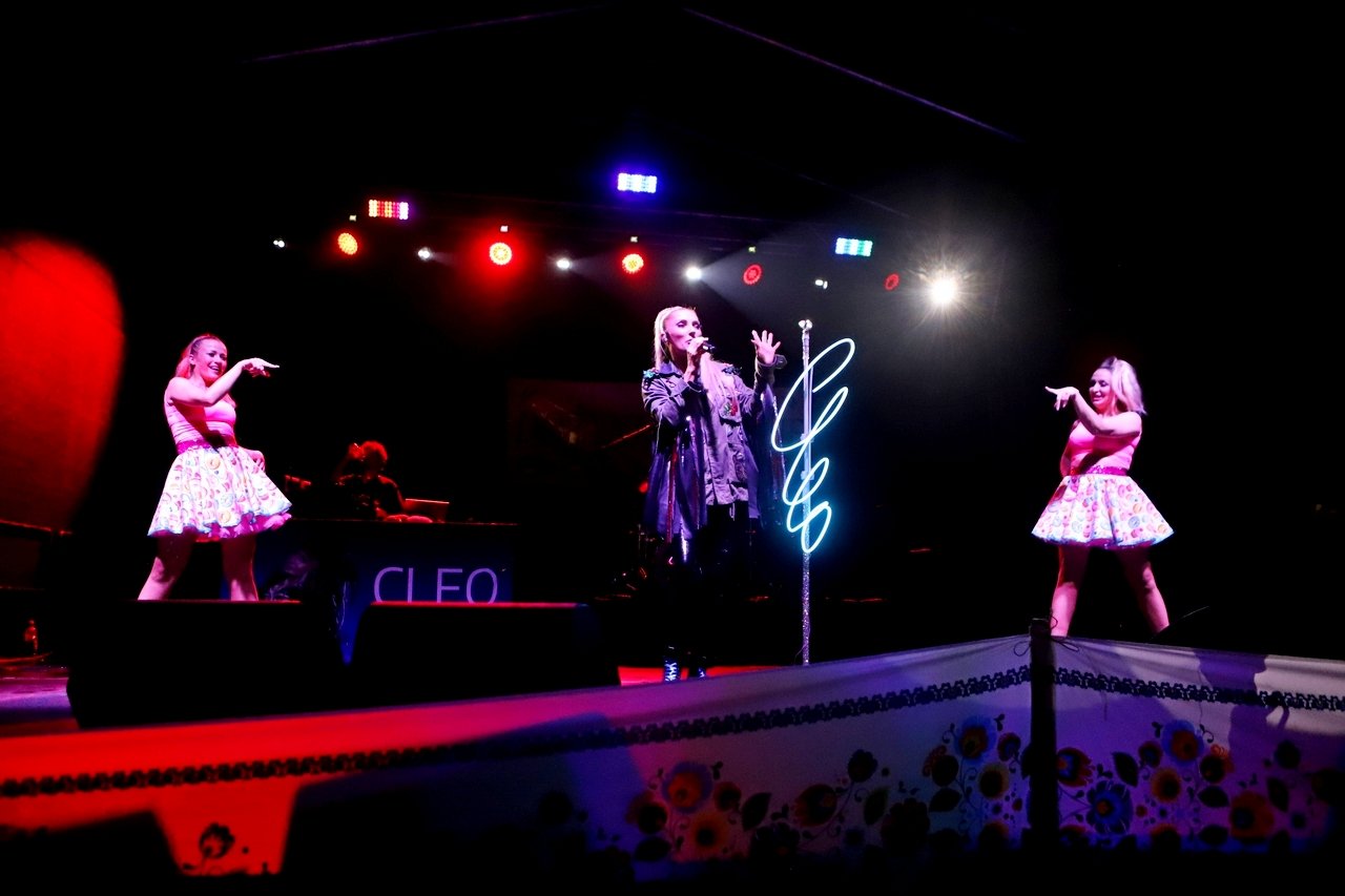 cleo-przyciagnea-tumy-99606