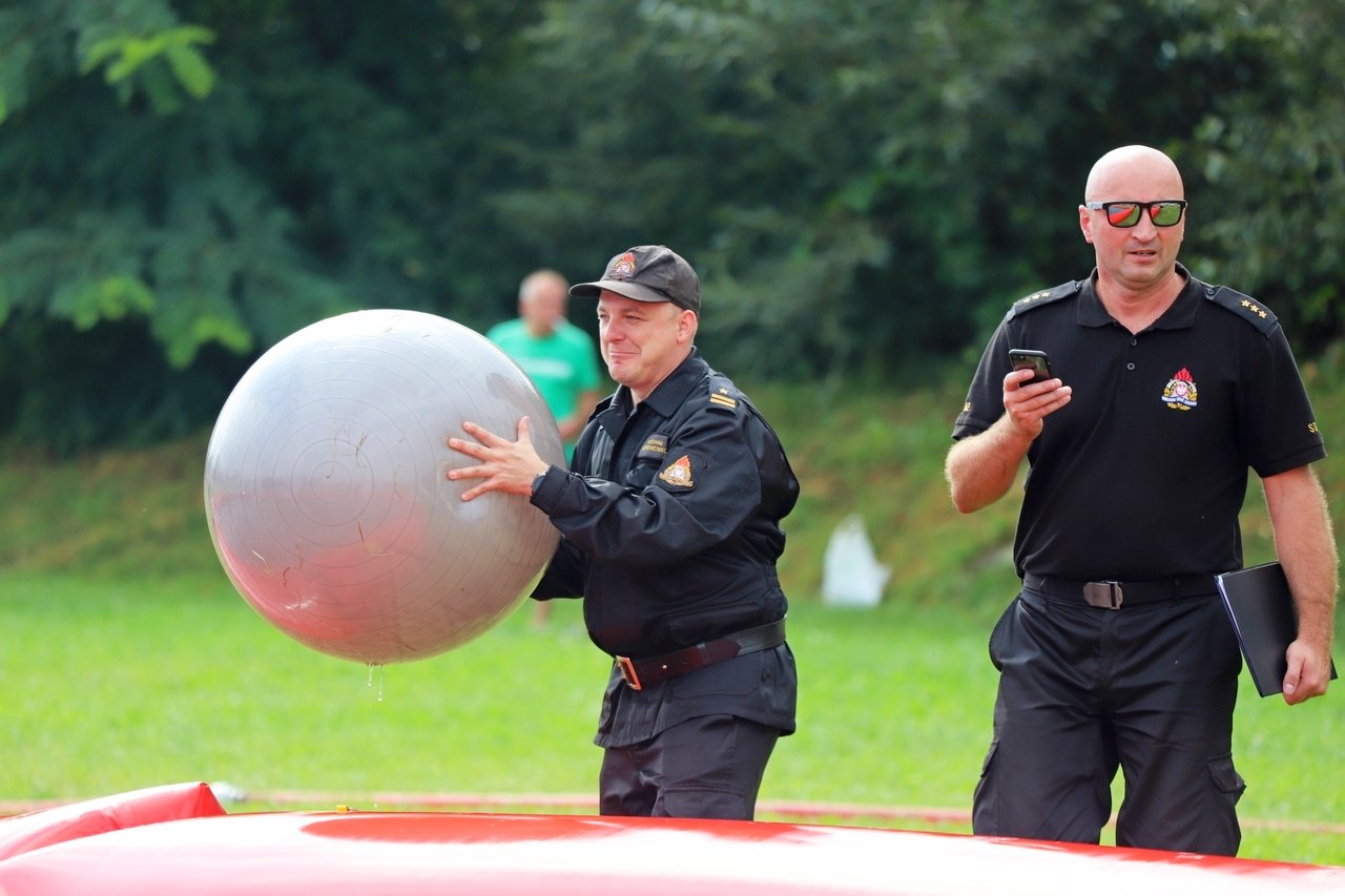 strazacka-pika-wodna-dla-osp-janowice-wielkie-99613