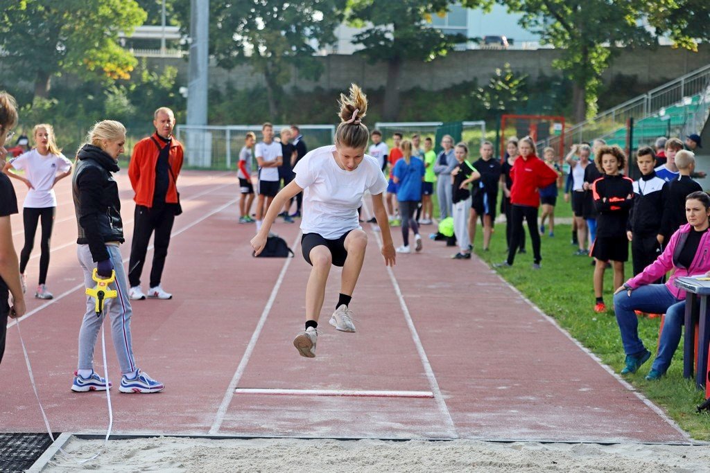 trzy-szkoy-rywalizoway-pozostae-nie-wziey-udziau-99874