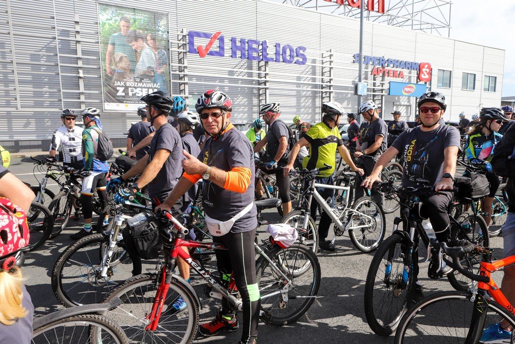 na-rowerach-podziekowali-mai-woszczowskiej-99899