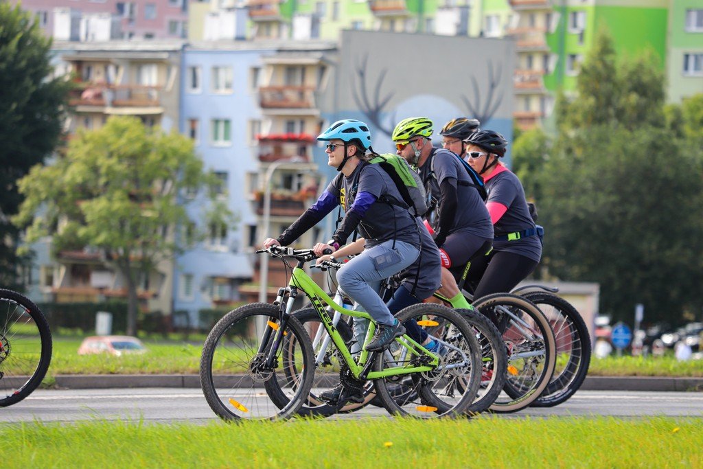 na-rowerach-podziekowali-mai-woszczowskiej-99899