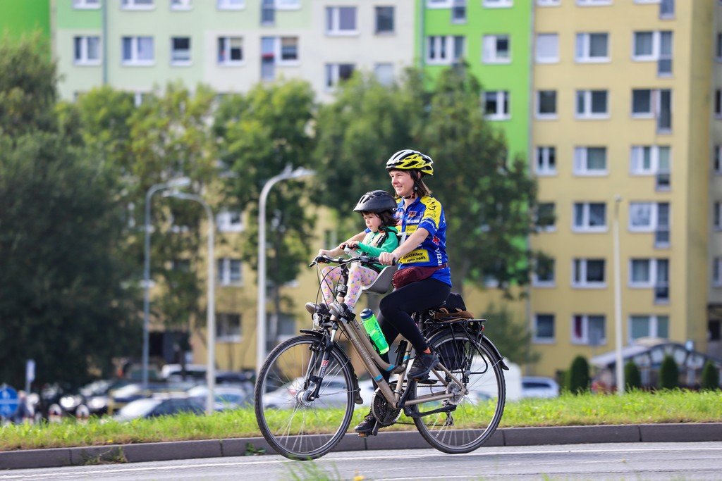 na-rowerach-podziekowali-mai-woszczowskiej-99899
